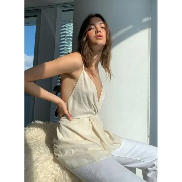 Aritzia WILFRED Pursuit Black Plaid Gauze V-Neck Twist Camisole Tank Top, Size M - Picture 14 of 16